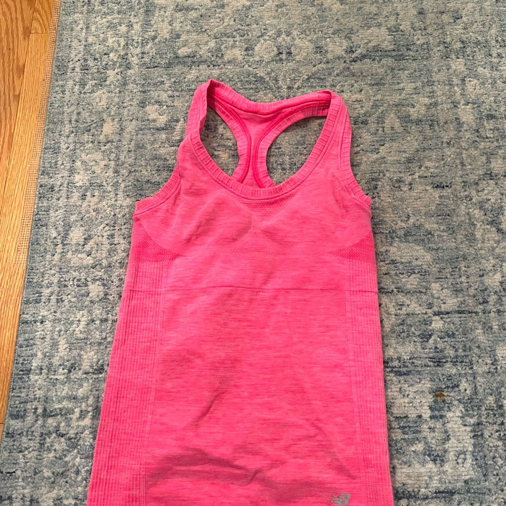Athletic top